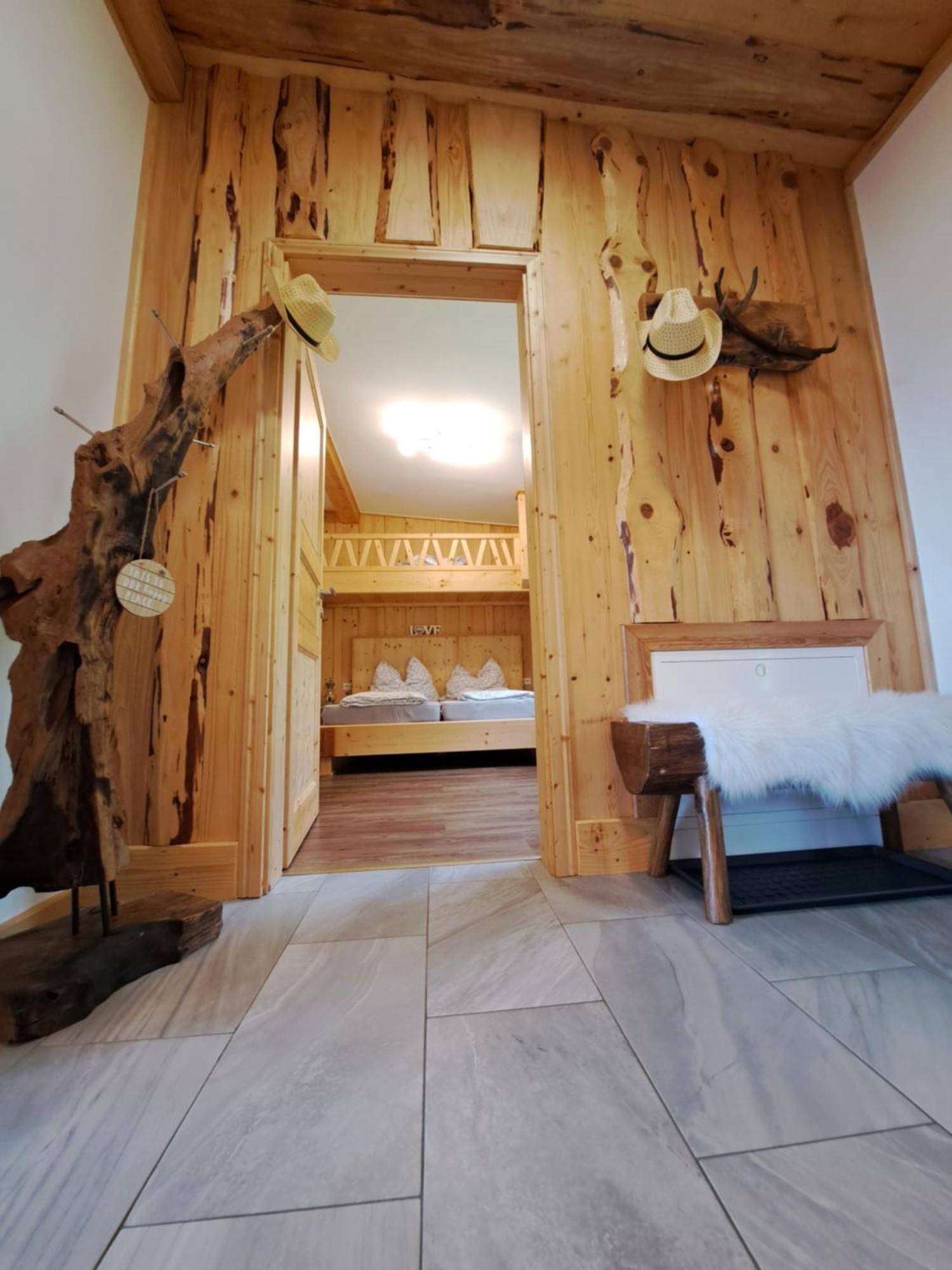 Apartmán Erlebnisbauernhof Gutschi Ranch Kamp Pokoj fotografie