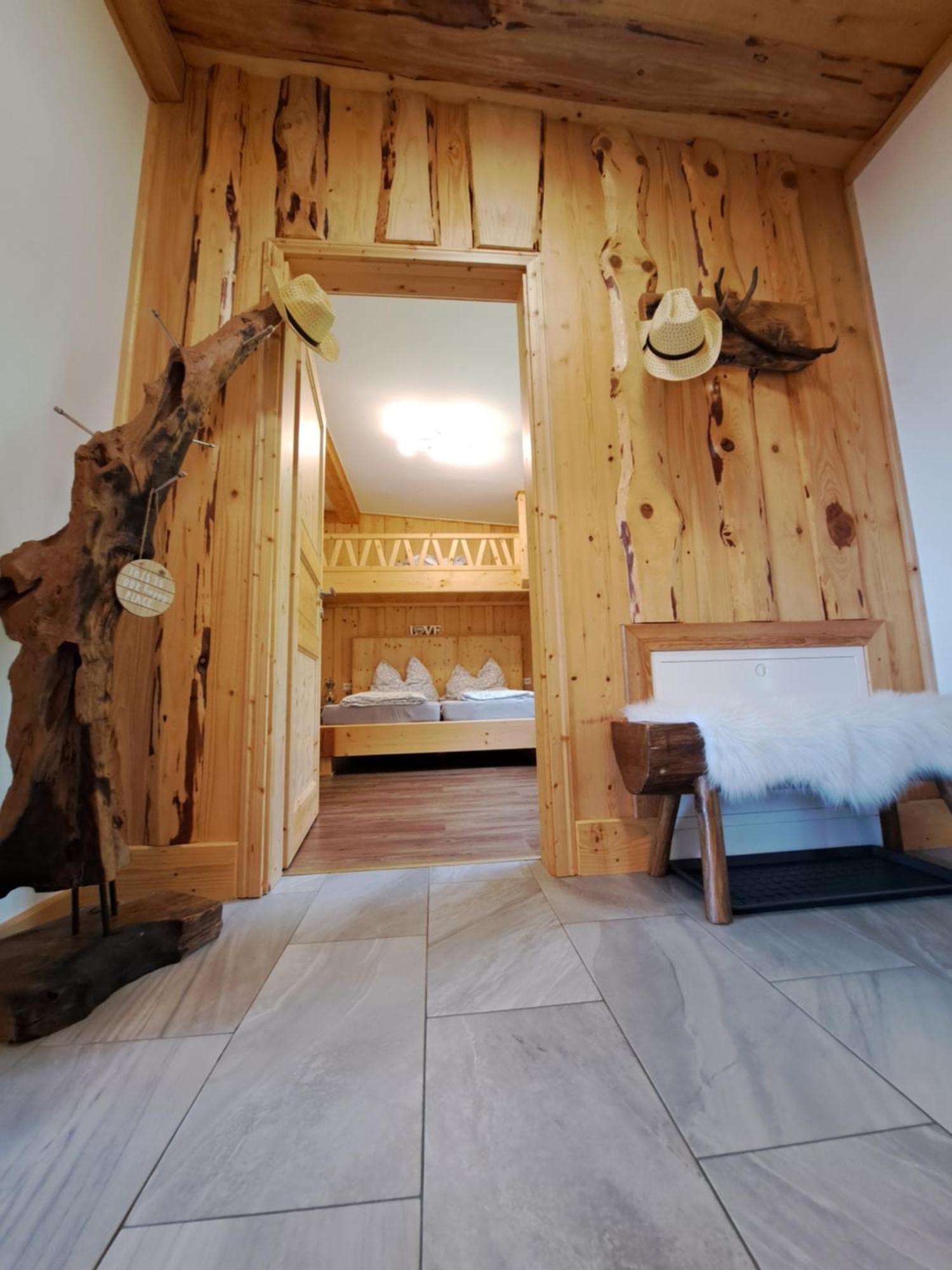 Erlebnisbauernhof Gutschi Ranch Kamp Pokoj fotografie