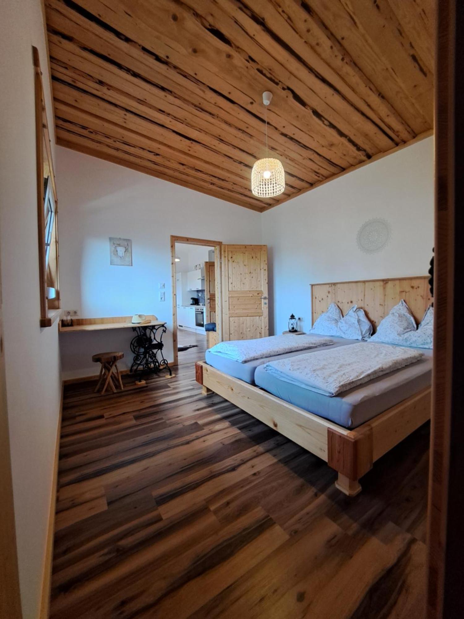 Apartmán Erlebnisbauernhof Gutschi Ranch Kamp Pokoj fotografie